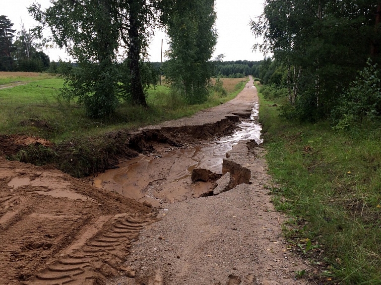 Ludzas novada publiskajai infrastruktūrai lietavas nodarījušas 417 000 eiro zaudējumus