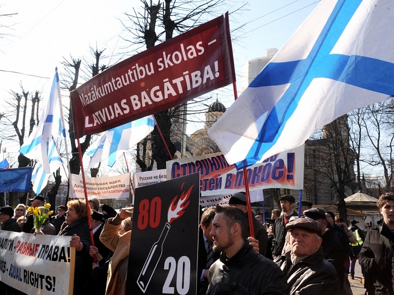 Rīkos mītiņu pret ieceri pāriet uz izglītību tikai latviešu valodā