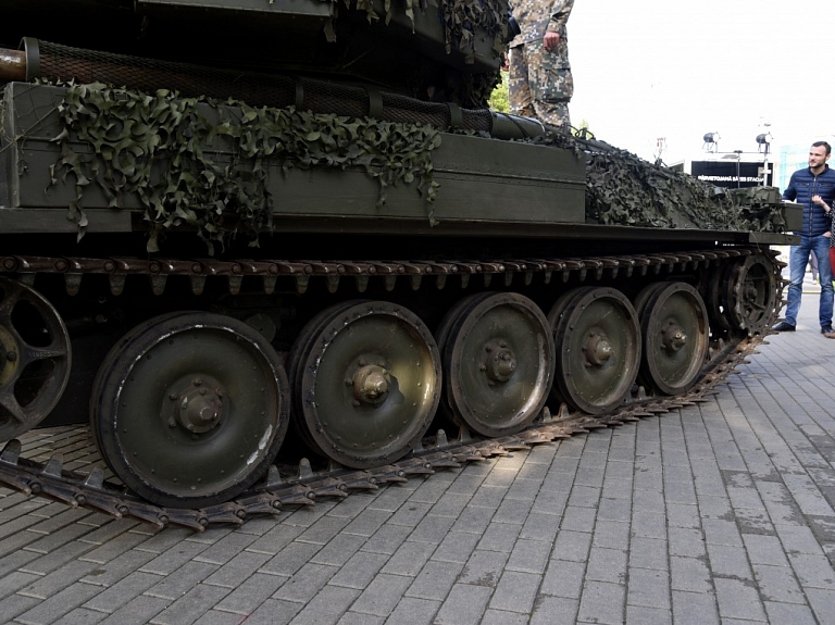 Lāčplēša dienā Jēkabpilī varēs aplūkot NATO valstu bruņutehniku un militāro ekipējumu