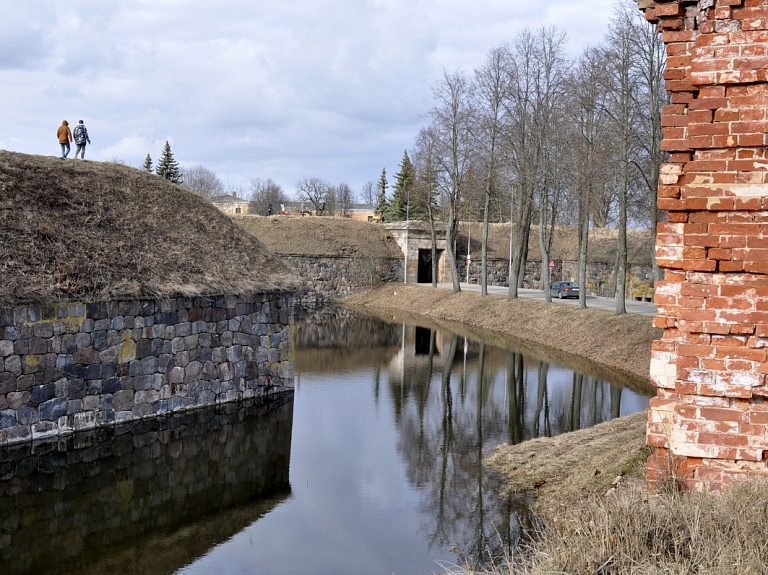 Īstenojot trīs pārrobežu sadarbības projektus, Daugavpils cietokšņa attīstībā investēs teju vienu miljonu eiro