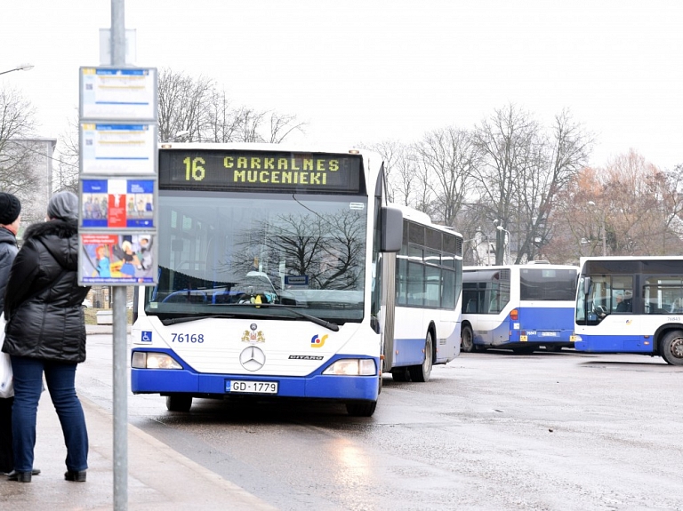 "Rīgas satiksme" decembrī pārvadājusi par 3% mazāk pasažieru nekā pirms gada