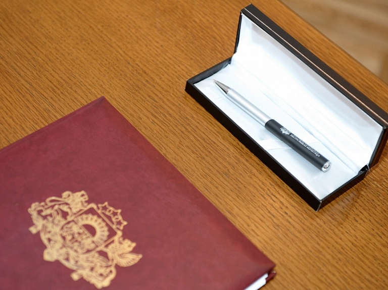 Par Jelgavas novada pašvaldības izpilddirektoru apstiprināta līdzšinējā Attīstības nodaļas vadītāja