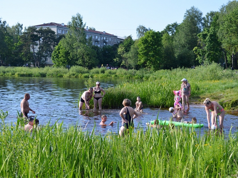 Pirmo reizi šogad gaisa temperatūra Rīgā pakāpusies virs +30 grādiem