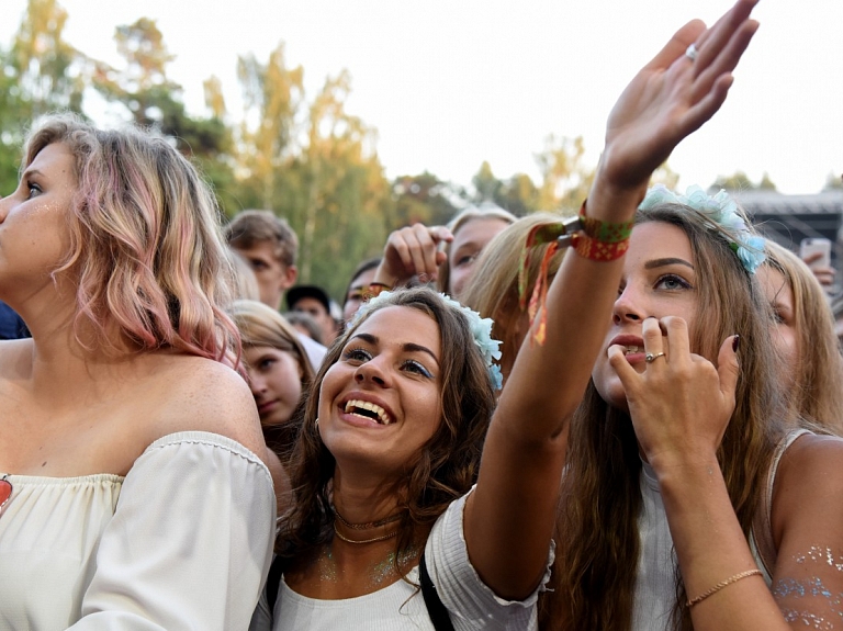 Policija: Šogad festivāls "Positivus" bijis viens no mierīgākajiem