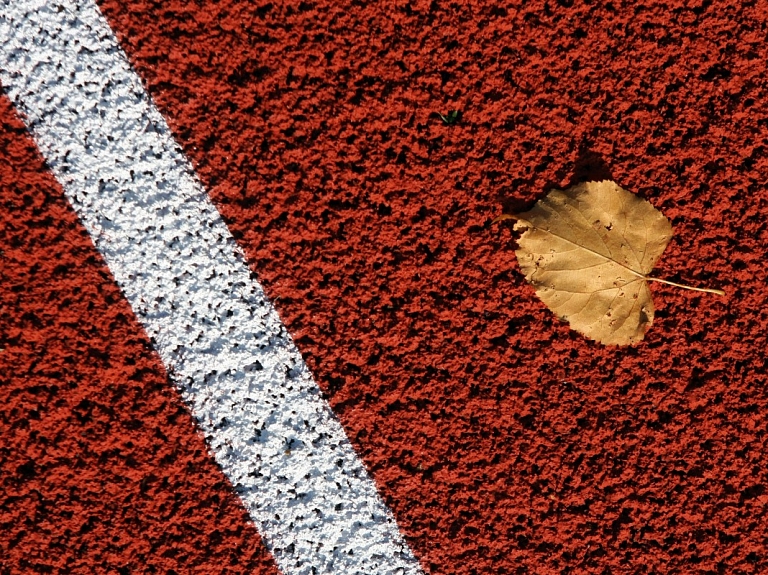 Sākušies būvdarbi Jelgavas 4.sākumskolas stadionā