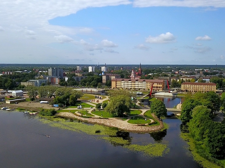 Pret lielveikala "Depo" būvniecību Lielupes krastā iebilstoša biedrība rīkos konferenci par Jelgavas attīstību