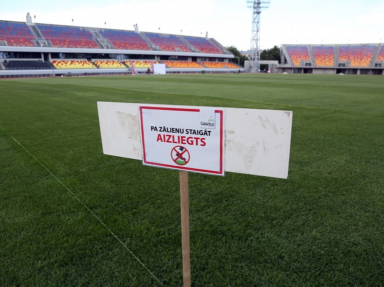 Pie Rencēnu pamatskolas stadiona uzstādīs žogu