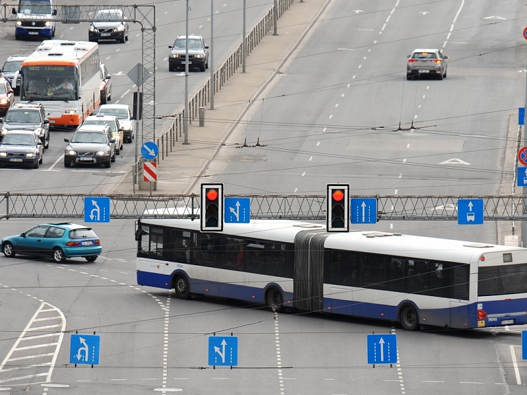 Nedēļas nogalē stāsies spēkā izmaiņas atsevišķos "Rīgas satiksmes" autobusu maršrutos