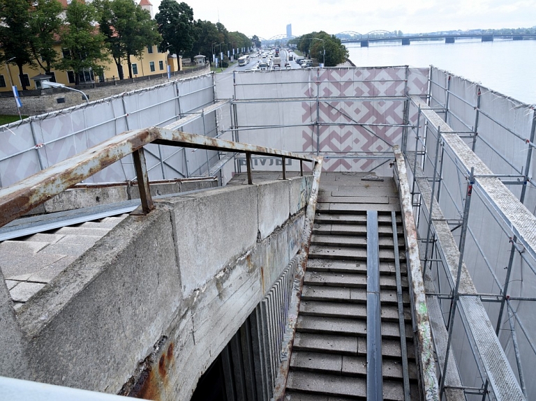 Vanšu tilta kāpņu pārbūves būvprojekts izmaksājis gandrīz 12 000 eiro