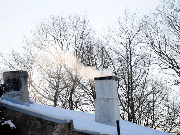 Sestdien pazemināsies gaisa temperatūra, Rietumlatvijā saglabāsies saulains laiks