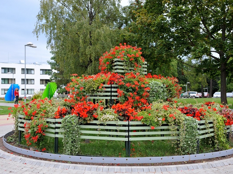 Valmierā lekciju par organizāciju un vietas ilgtspējīgu attīstību lasīs vācu ekonomists Gerds Mihelsens