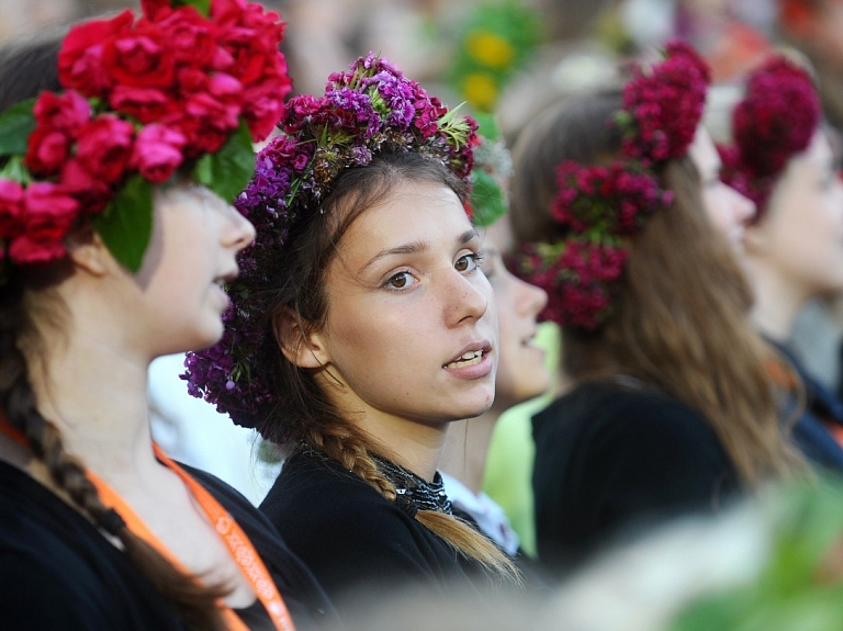 Neikenkalna dabas koncertzālē notiks Latvijas atjaunotie dziedāšanas svētki