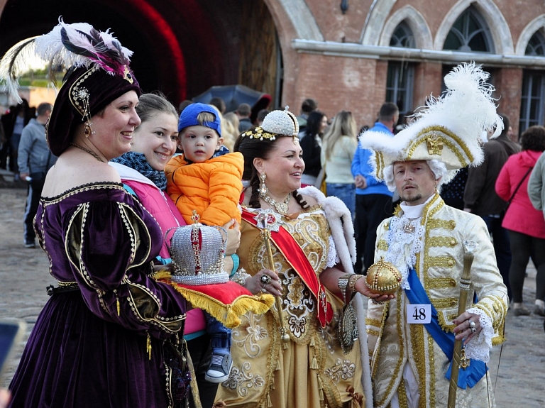 Jūnija vidū Rēzeknē norisināsies iepriekš Daugavpilī rīkotā Martas balle