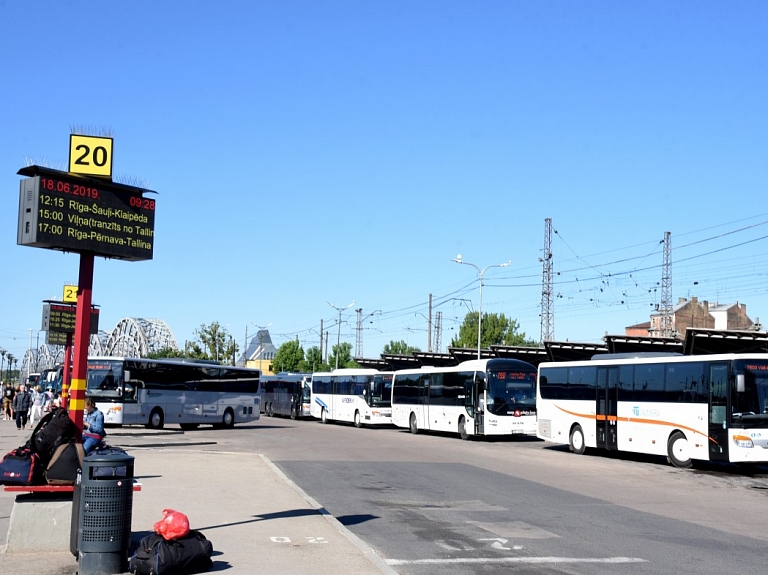 Līgo svētkos būs izmaiņas apmēram 500 reģionālo autobusu maršrutos