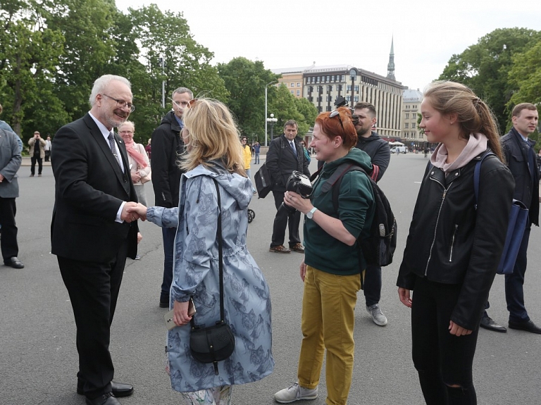 Prezidenta inaugurācijas laikā vairākās vietās Rīgā tiks ierobežota satiksme