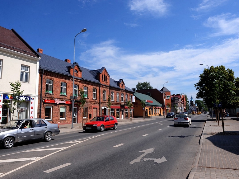 Valmieras vasaras teātra festivālā nedēļas nogalē varēs noskatīties deviņas izrādes