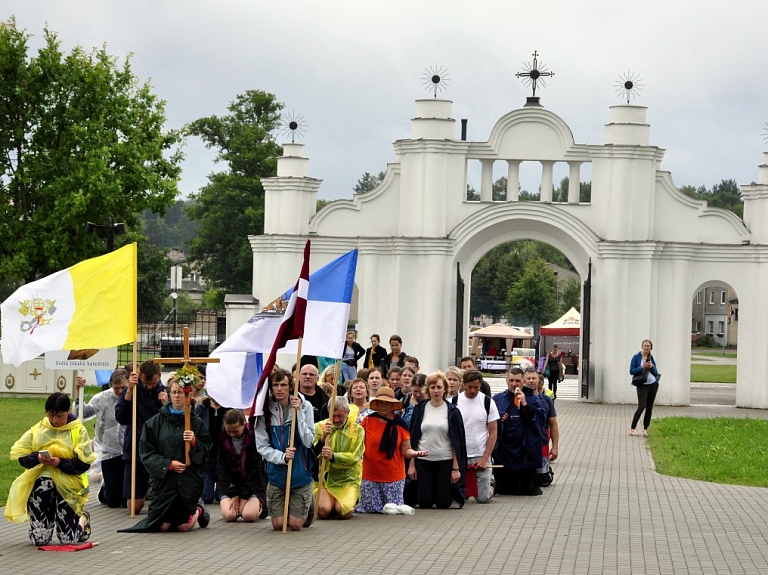 Aglonā ieradušies nedaudz vairāk par 1000 svētceļnieku