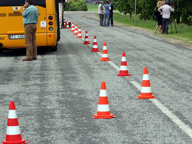 Latgalē autoceļu selektīvā vienkārtas virsmas apstrāde šogad plānota uz 30 valsts autoceļiem