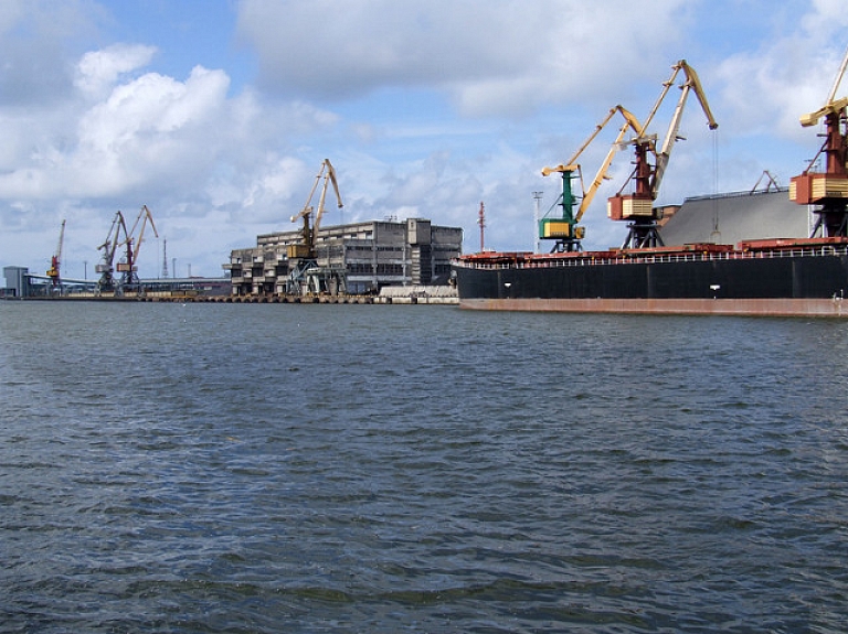 "Ventspils nafta" mainījusi nosaukumu uz "Latvijas kuģniecība"; līdzšinējā "Latvijas kuģniecība" likvidēta