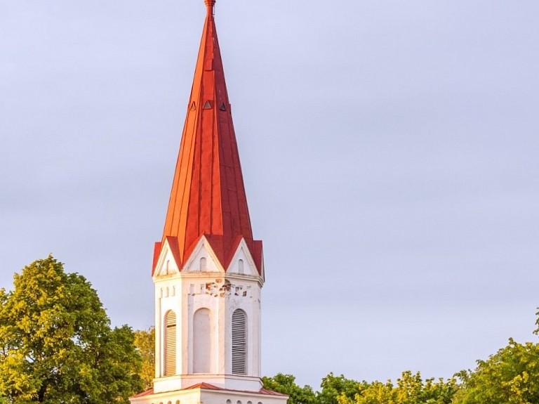 Rucavas evaņģēliski luteriskā baznīca

