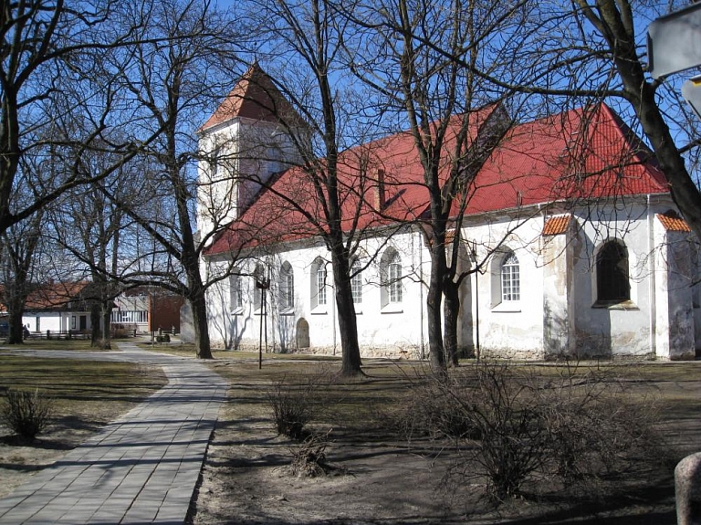 Bauskas Sv. Gara luterāņu baznīca

