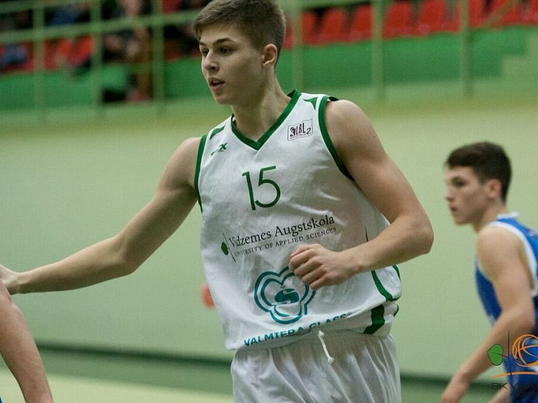 Dubults un Brauns pārliecinoši izrauj valmieriešiem uzvaru Studentu basketbola līgā