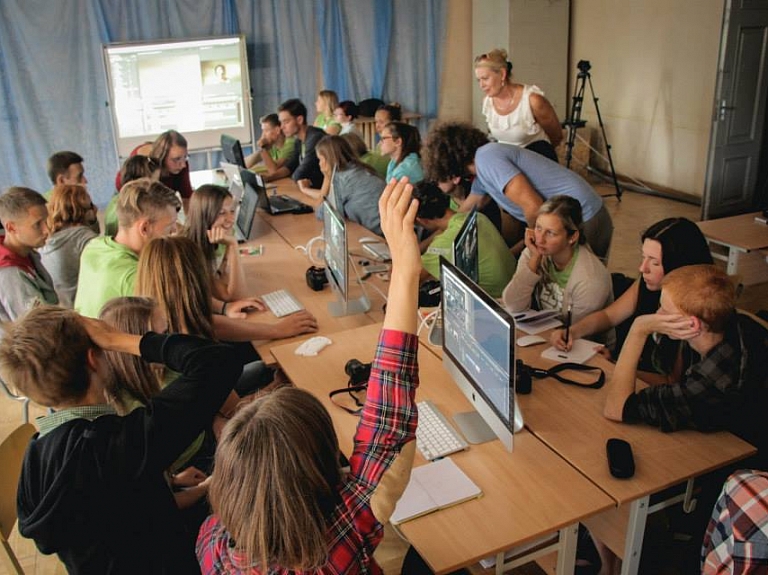 Sākas pieteikšanās starptautiskai mediju vasaras skolai