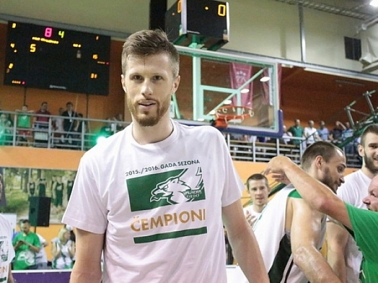 LBL čempioni Rozītis un Vīņauds iekļauti Cēsu novada basketbola izlases sastāvā Latvijas Olimpiādei