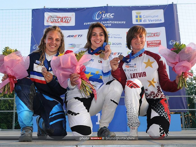 Sandra Aleksejeva izcīna bronzas medaļu Eiropas čempionātā BMX