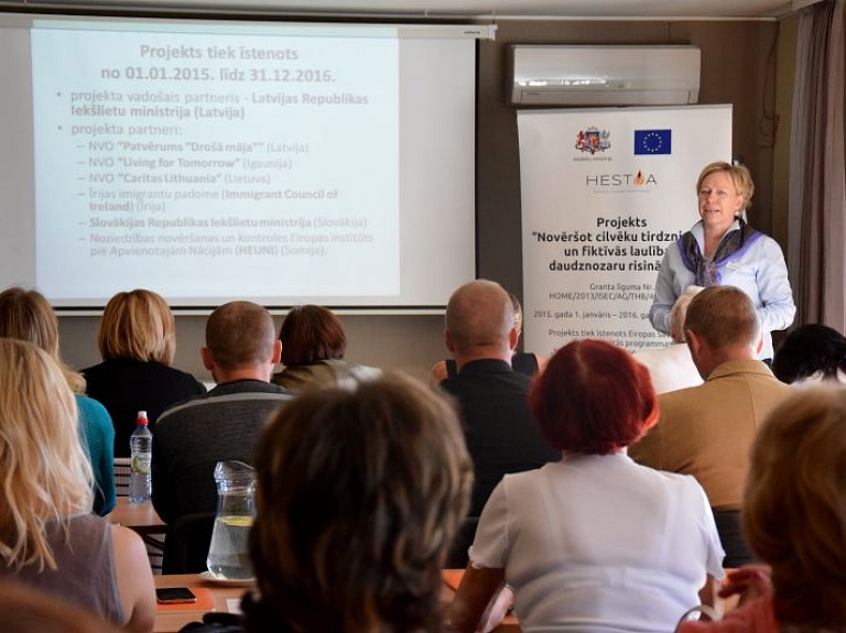 Uzsākta topošo multiplikatoru par cilvēktirdzniecību izglītošana