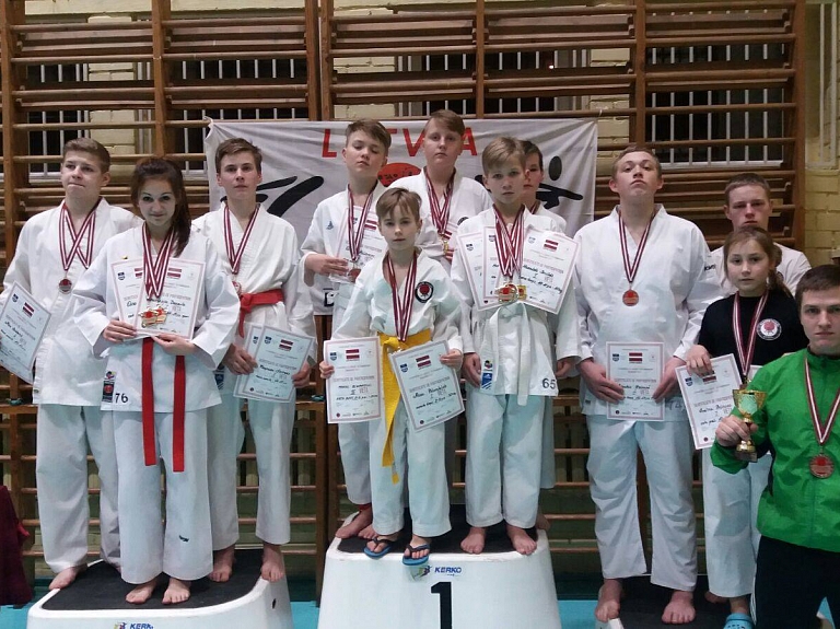 "Ippon" karatisti izcīna 3.vietu Latvijas J.K.A karate do čempionātā Daugavpilī!