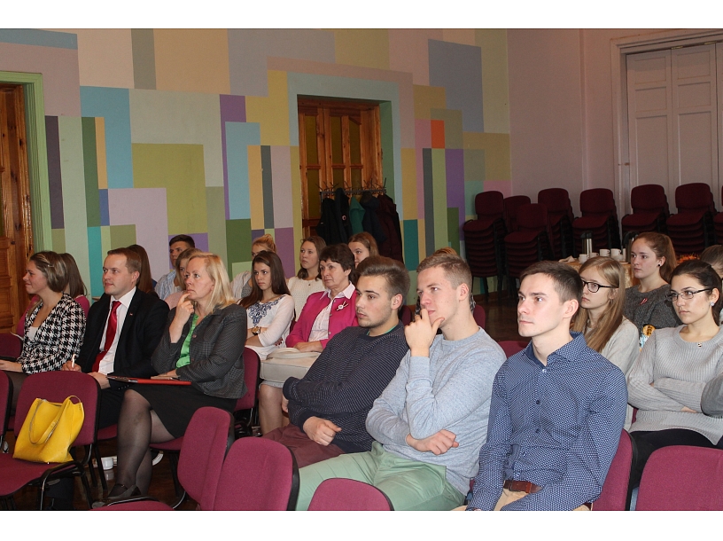 Publicitātes foto