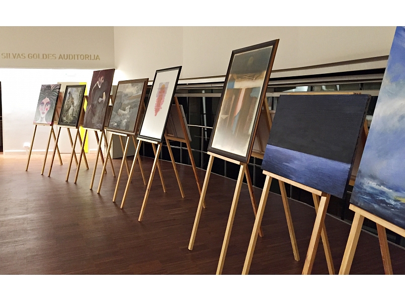 Publicitātes foto