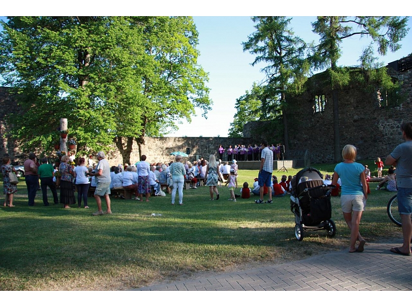 Agnese Sēne, Sanda Vītola/ Valmiera24.lv praktikantes