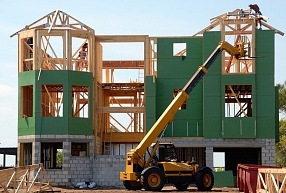 Liekot mājai jumtu, nedrīkst aizmirst par jumta ventilāciju

