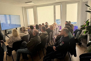 В Даугавпилсе состоялось собрание жителей окрестности Химия по вопросам безопасности