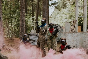 Mīti vs realitāte: kas tev jāzina pirms pirmās peintbola spēles 