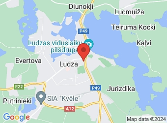  1. maija 16, Ludza, Ludzas nov., LV-5701,  Ludzas novada vakara vidusskola