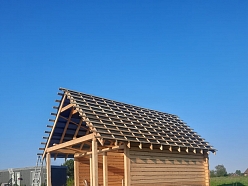 RAG, SIA, guļbaļķu mājiņa