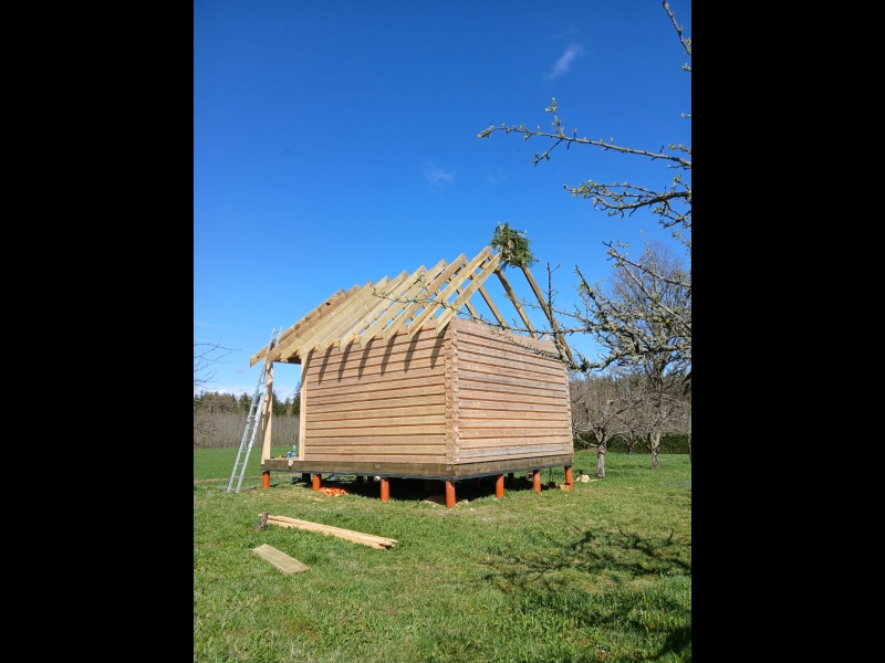 RAG, SIA, guļbaļķu mājiņa