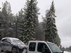 Bojātu auto pārvadāšana