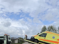 Vieglās un kravas automašīnas evakuācija