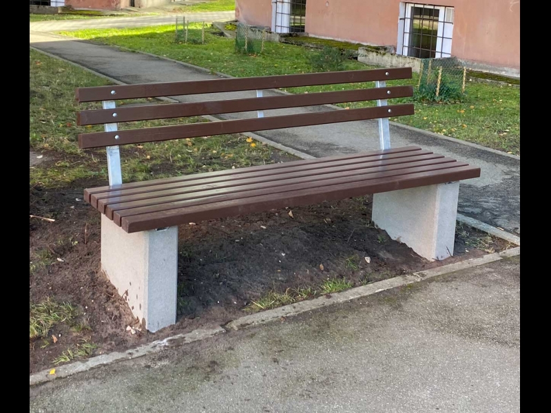 sols ar atzveltni