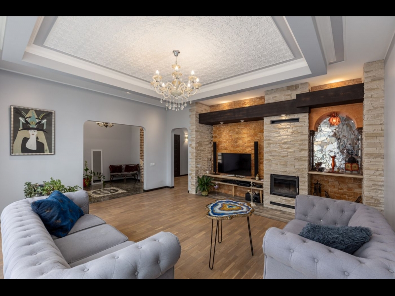 Nekustamā īpašuma aģentūra