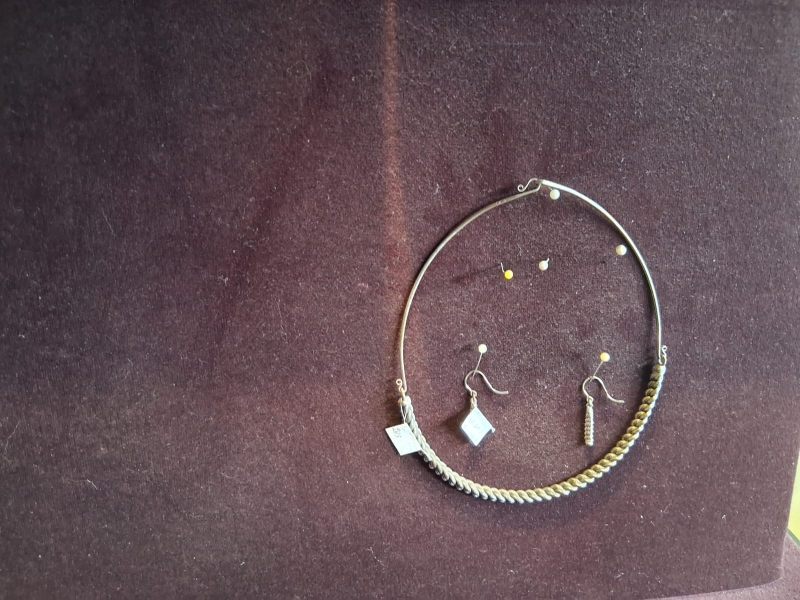 Juvelierizstrādājumi Teikā