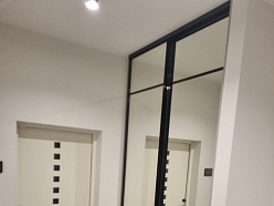 Skapji ar bīdāmām durvīm