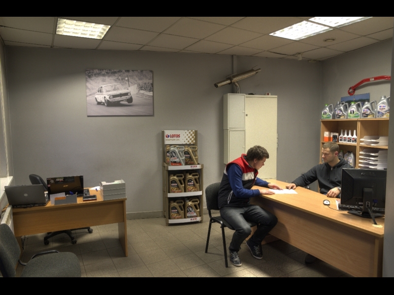 AMR Motors
