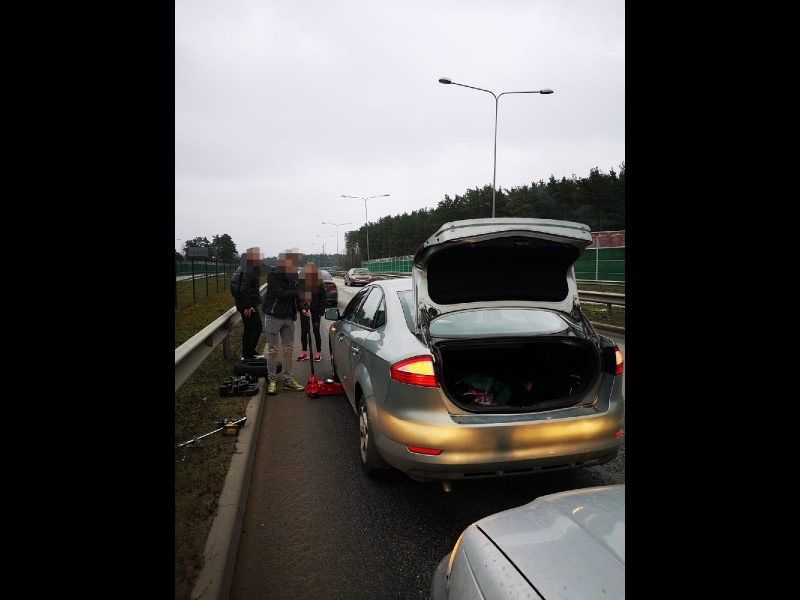 Diennakts tehniskā palīdzību uz ceļa vai pie jūsu mājam