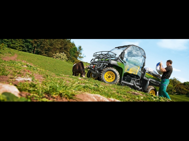 John Deere Gator