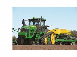 John Deere traktori